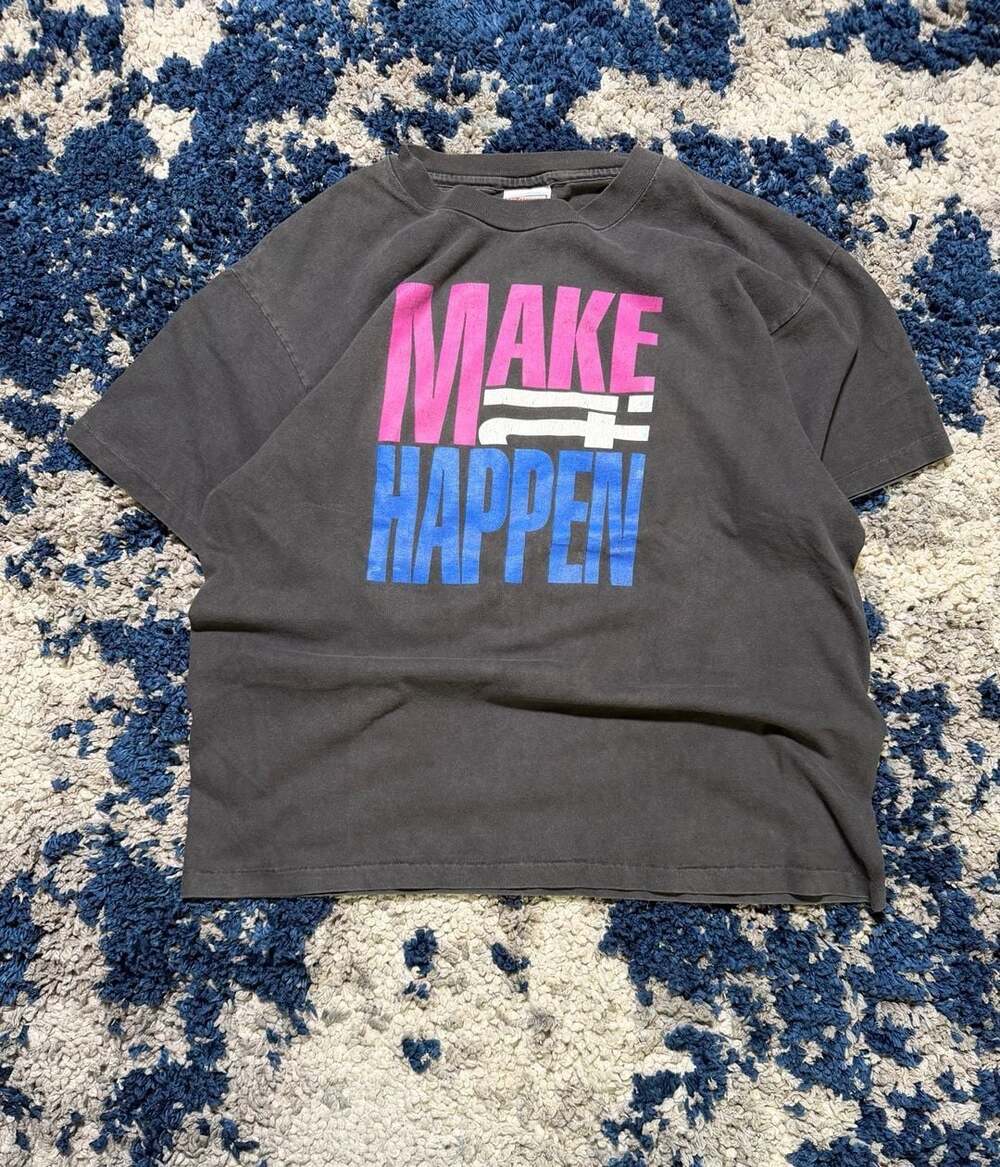 Vintage 90s Hanes Beefy-T Make It Happen Graphic T-Shirt Charcoal Gray Size L
